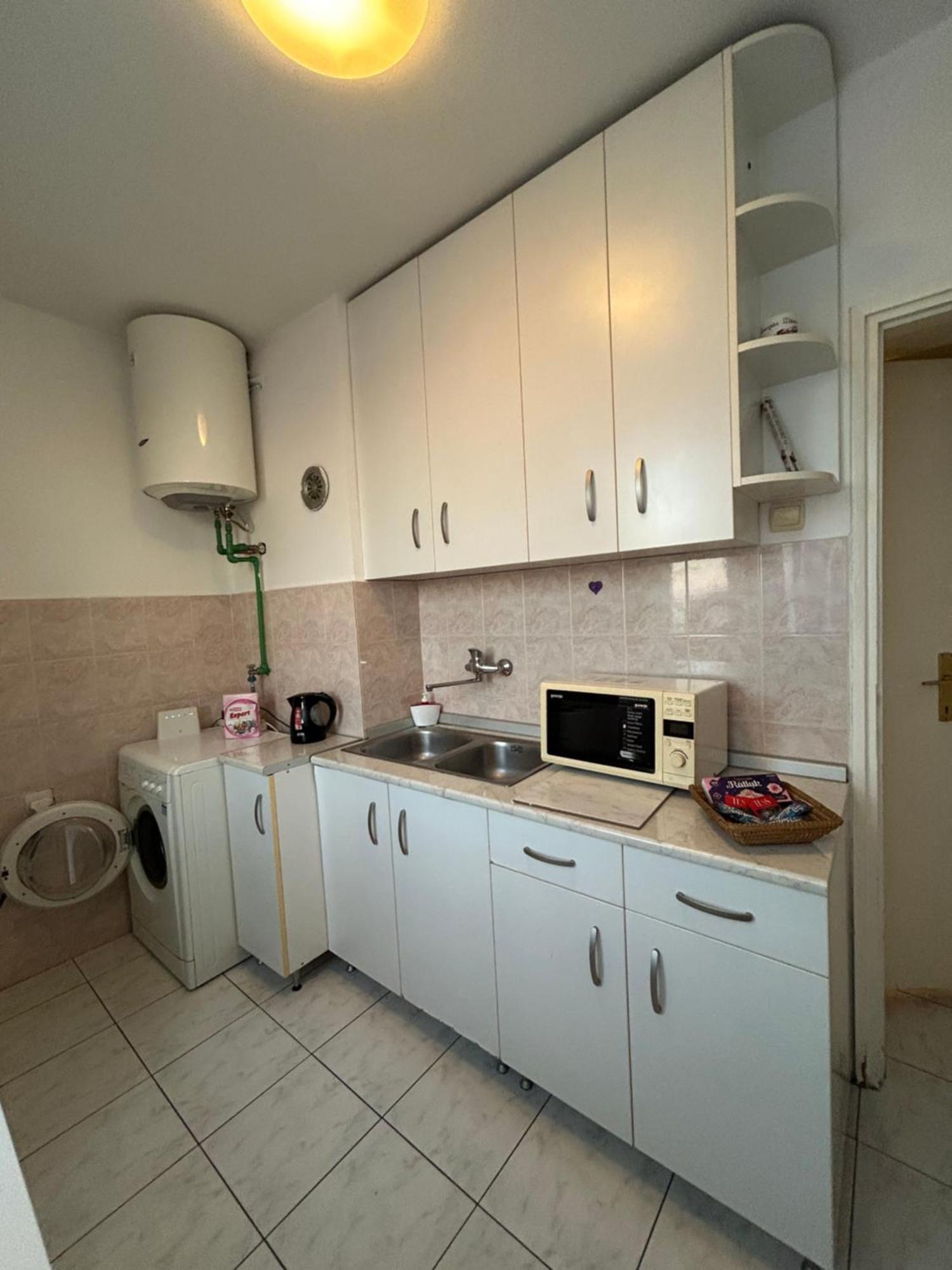 Apartamento Kelti Belgrado Exterior foto
